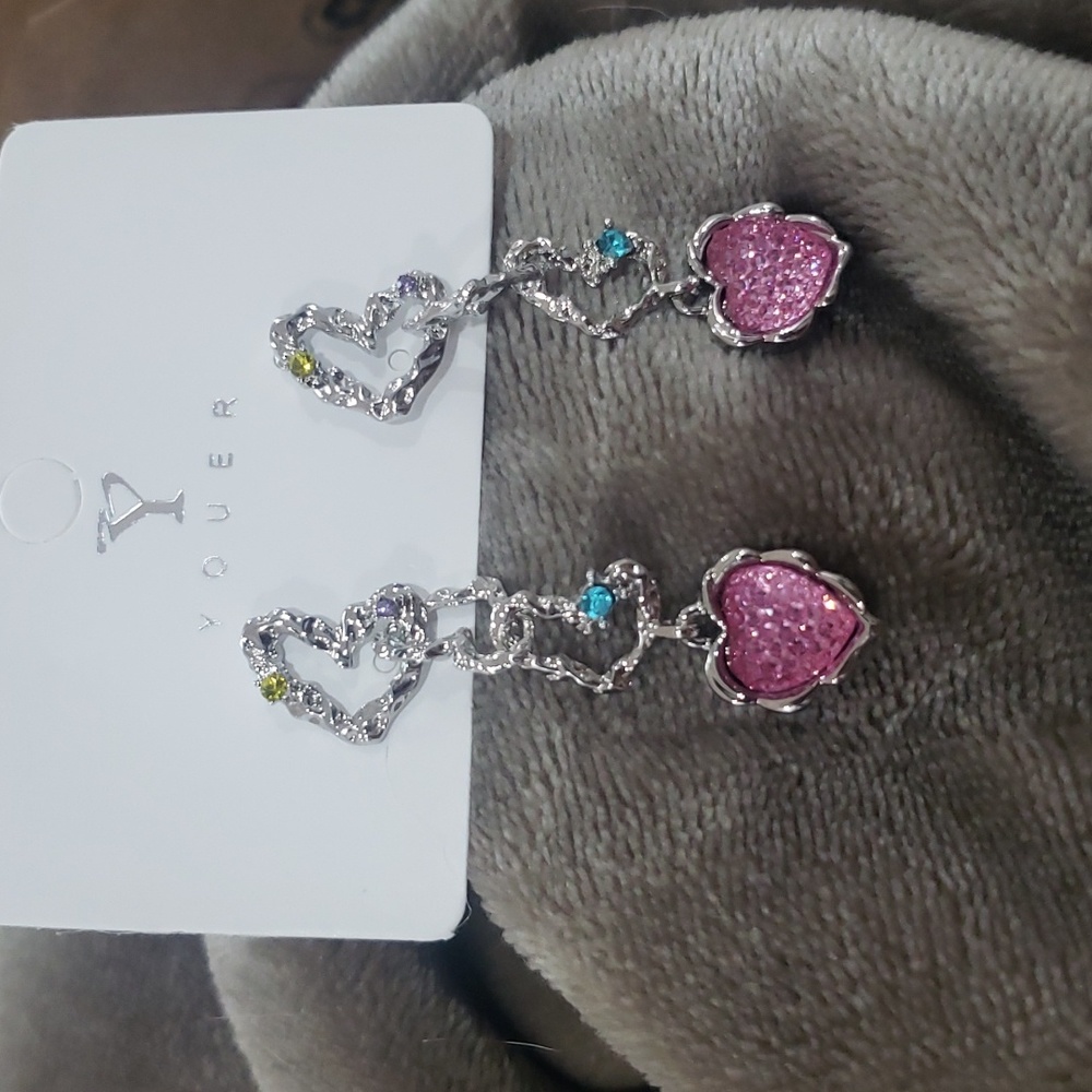 Earrings - Picture 3 of 11
